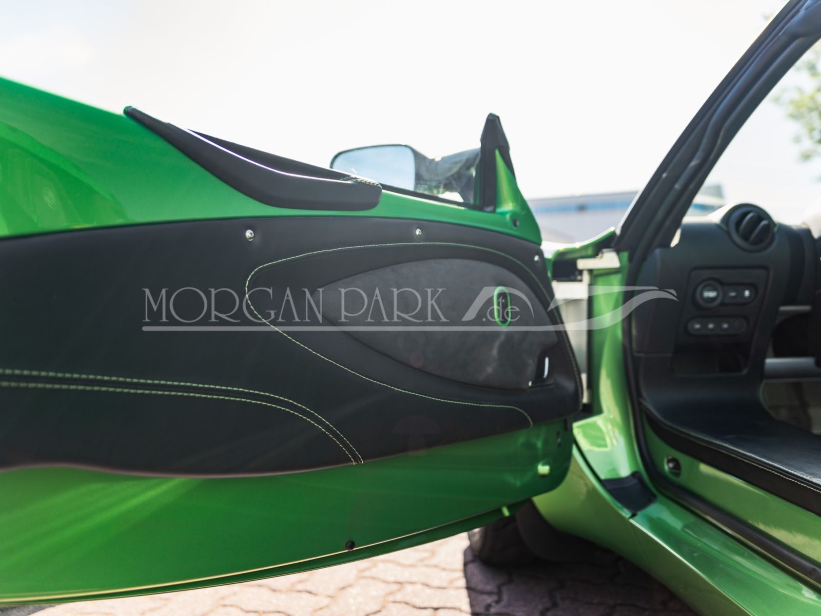 Fahrzeugabbildung Lotus Elise SPORT 220