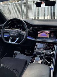 Audi Q8 - 7