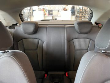 Audi A1 ambition *BI-XENON*NAVI*SZHZ*TEMPOMAT*PDC*