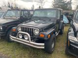Jeep Wrangler TJ Sport 4.0 - Jeep Wrangler mit Benzin-Antrieb: Geländewagen, Tj