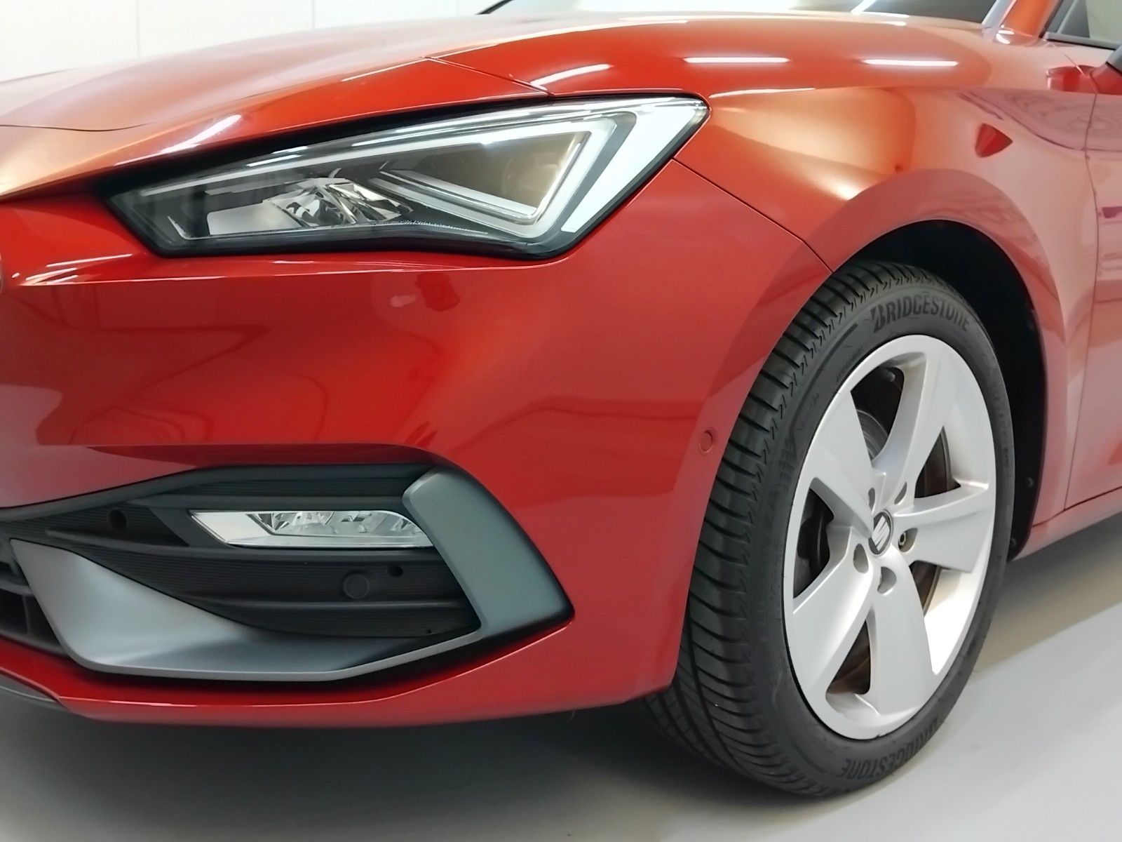 Seat Leon (09/2021, Benzin)