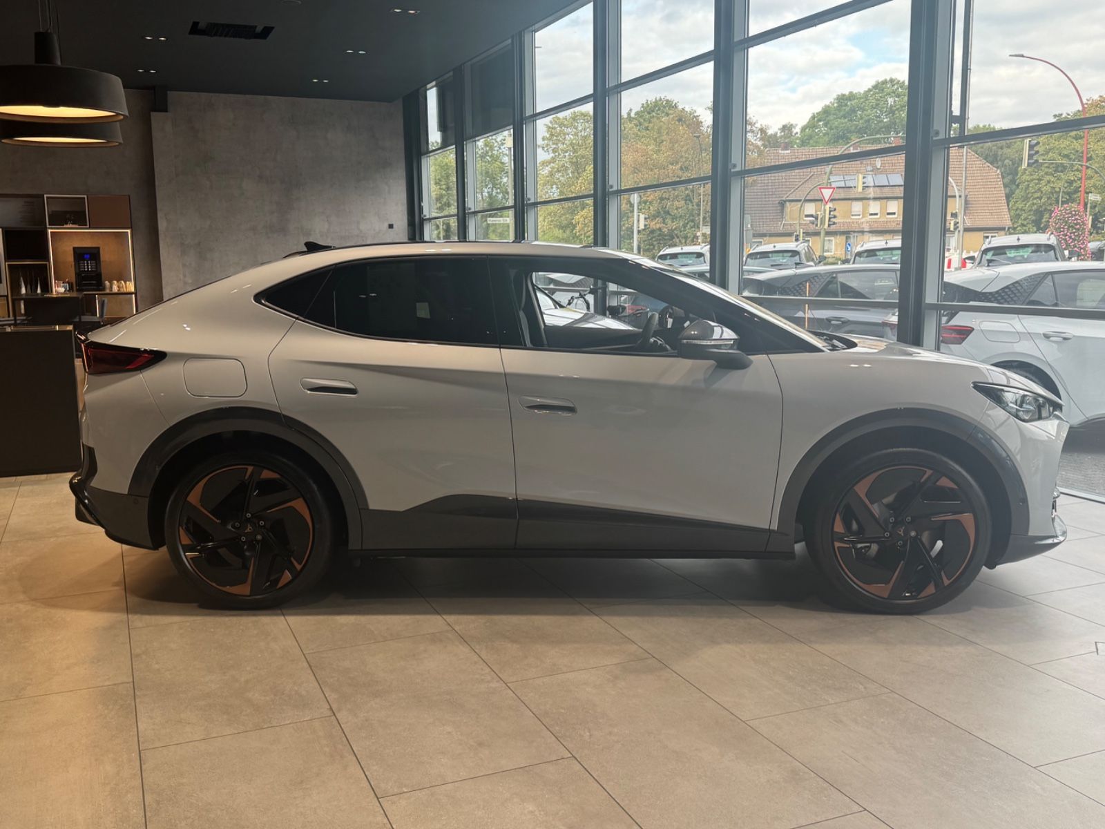 Cupra Tavascan VZ 4Drive 250kW 77kWh imagem 2