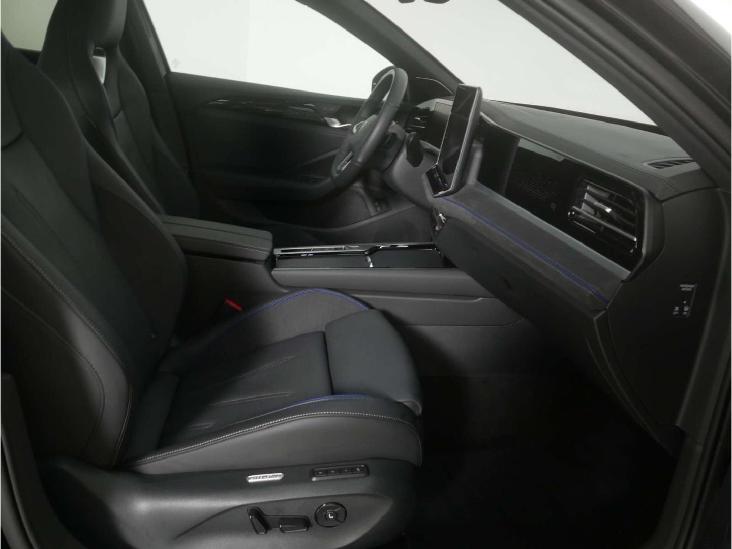 Volkswagen Passat - Bild 14