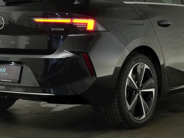 Astra L LIM ELEGANCE PHEV AT+AHK+LED+RÜCKFAHRKAM