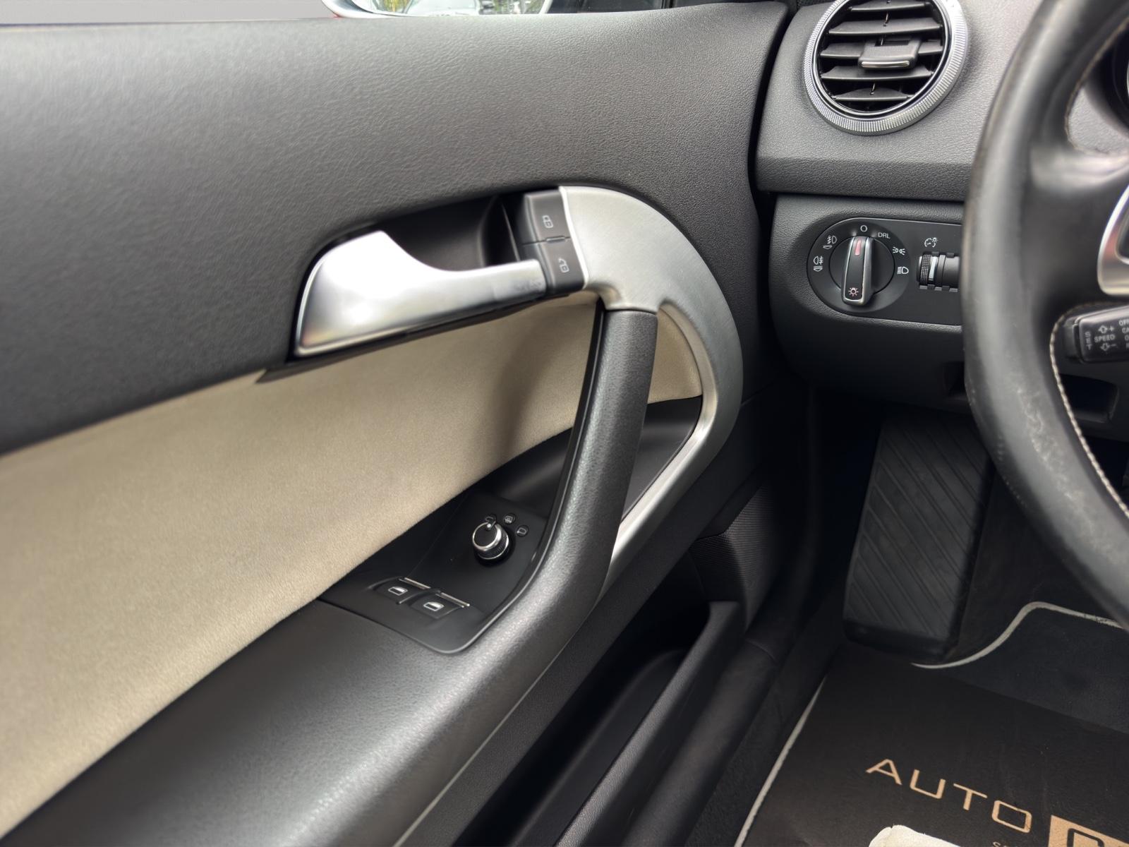Audi S3 2.0 TFSI 265 ch BVM quattro / Alcantara-Cuir / Xénon / GPS MMI Plus / Sièges chauffants