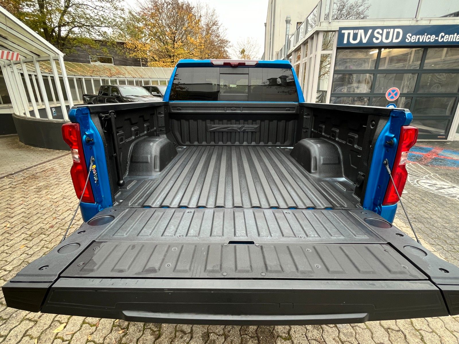 Fahrzeugabbildung Chevrolet Silverado ZR2 V8 6.2*Head-Up*360°*Offroad*AHK