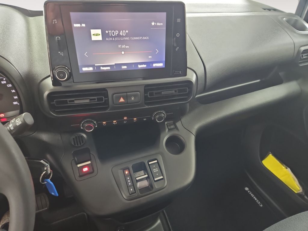 Fahrzeugabbildung Opel Combo-e Cargo (50-kWh) L1 EHZ (Modell 2018)