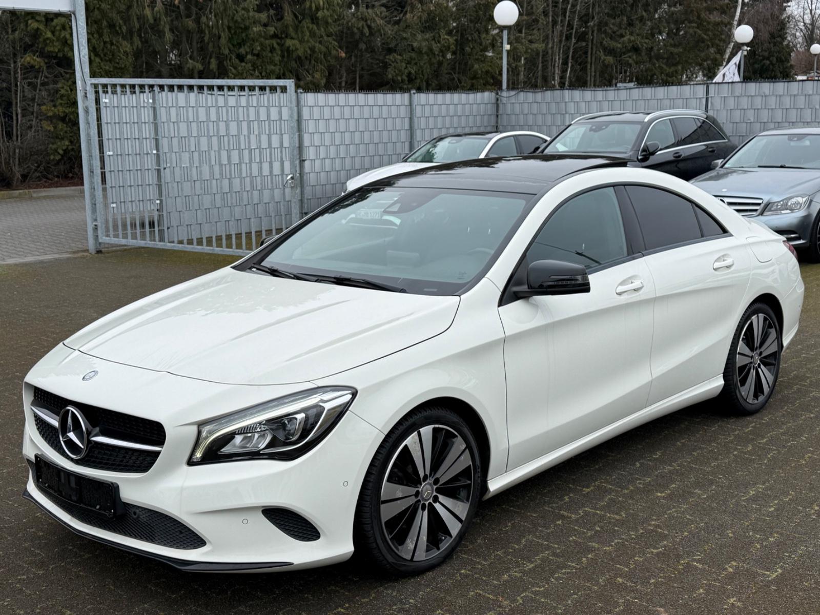 Mercedes-Benz CLA 180 D Edition Leder Panorama Led Navi Pdc