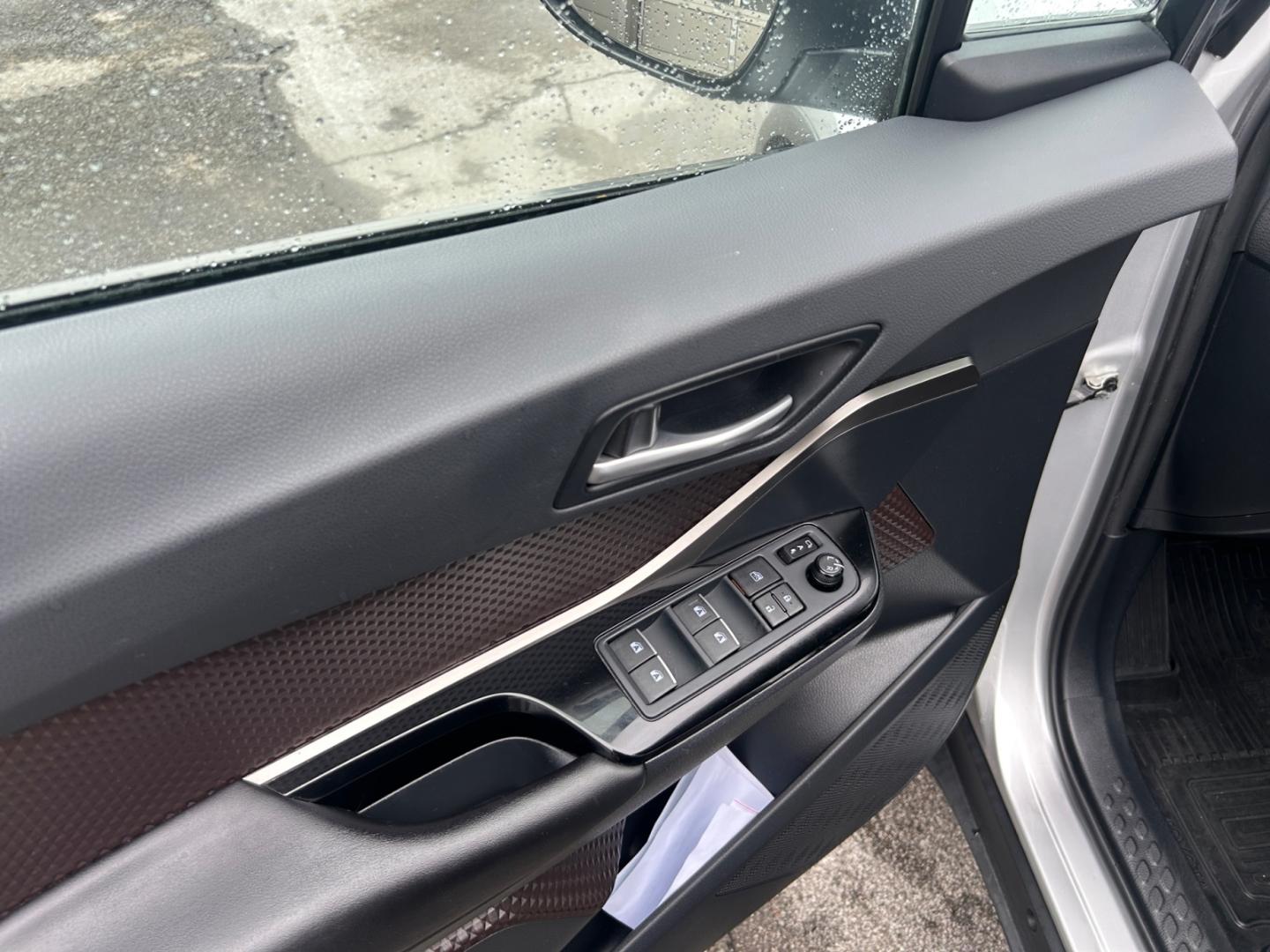 Toyota C-HR 1.8 Hybrid Lounge *Navi*Teilleder*JBL*RCam*