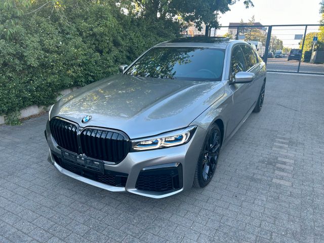 BMW 740Li/M-PAKET/20"/PANO/HUD/DIST/MASS/H&K/VOLL