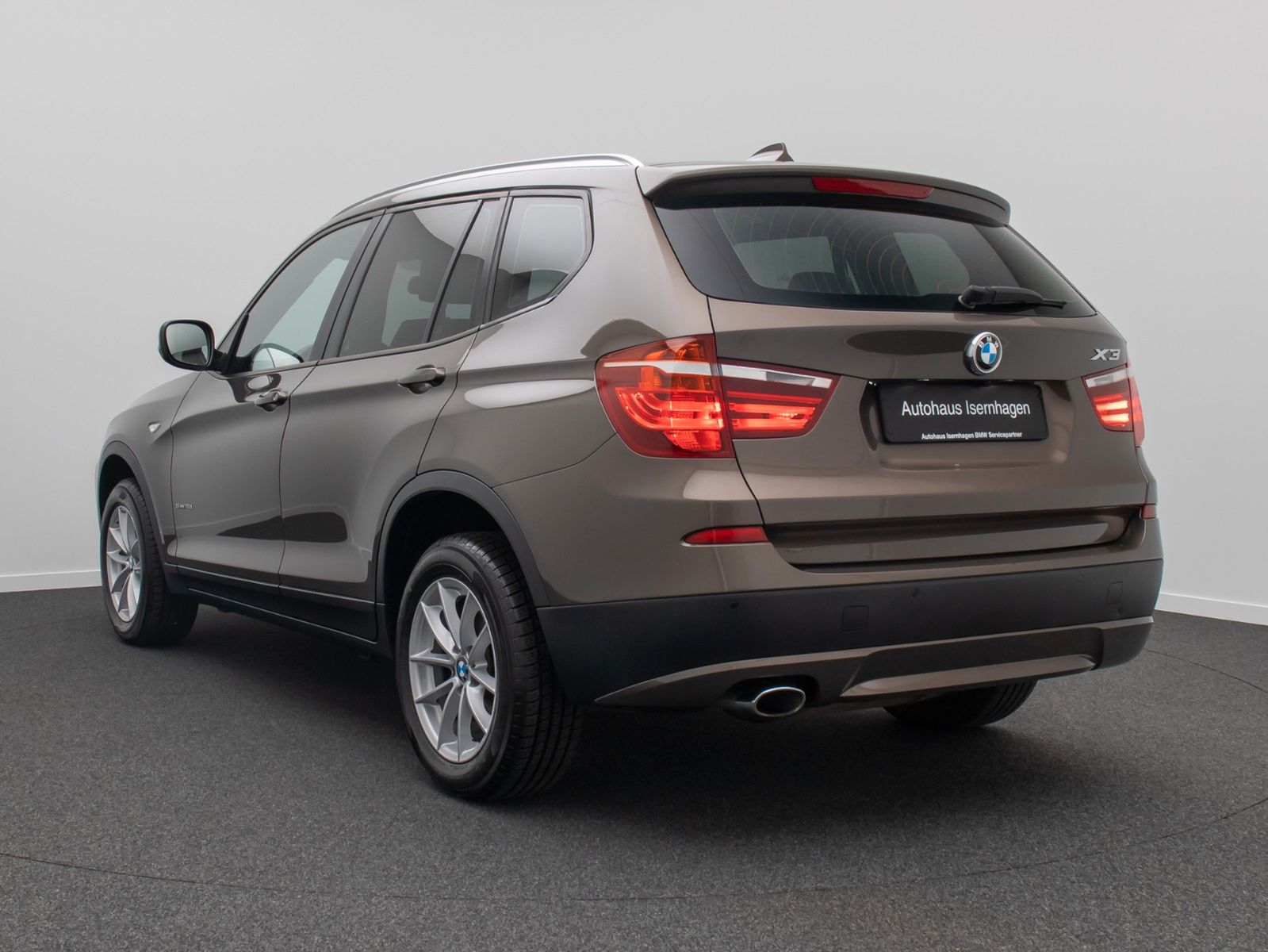 Fahrzeugabbildung BMW X3 sD18d Kamera Xenon Sitzheizung Dachreling PDC