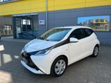 Toyota Aygo AYGO x-play KLIMA/RADIO/CD/TOP* - Toyota Aygo (X) aus 2018