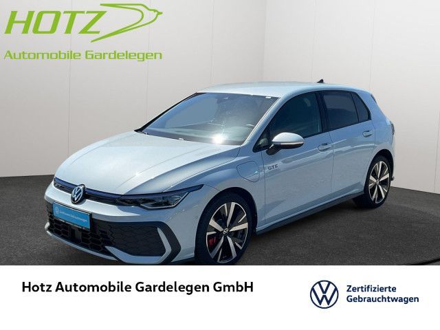 Volkswagen Golf — hlavná fotografia