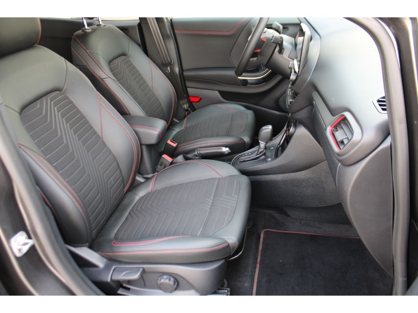 Fahrzeugabbildung Ford Puma ST-Line X LED Navi RFK GJR TWA GRA WiPa App