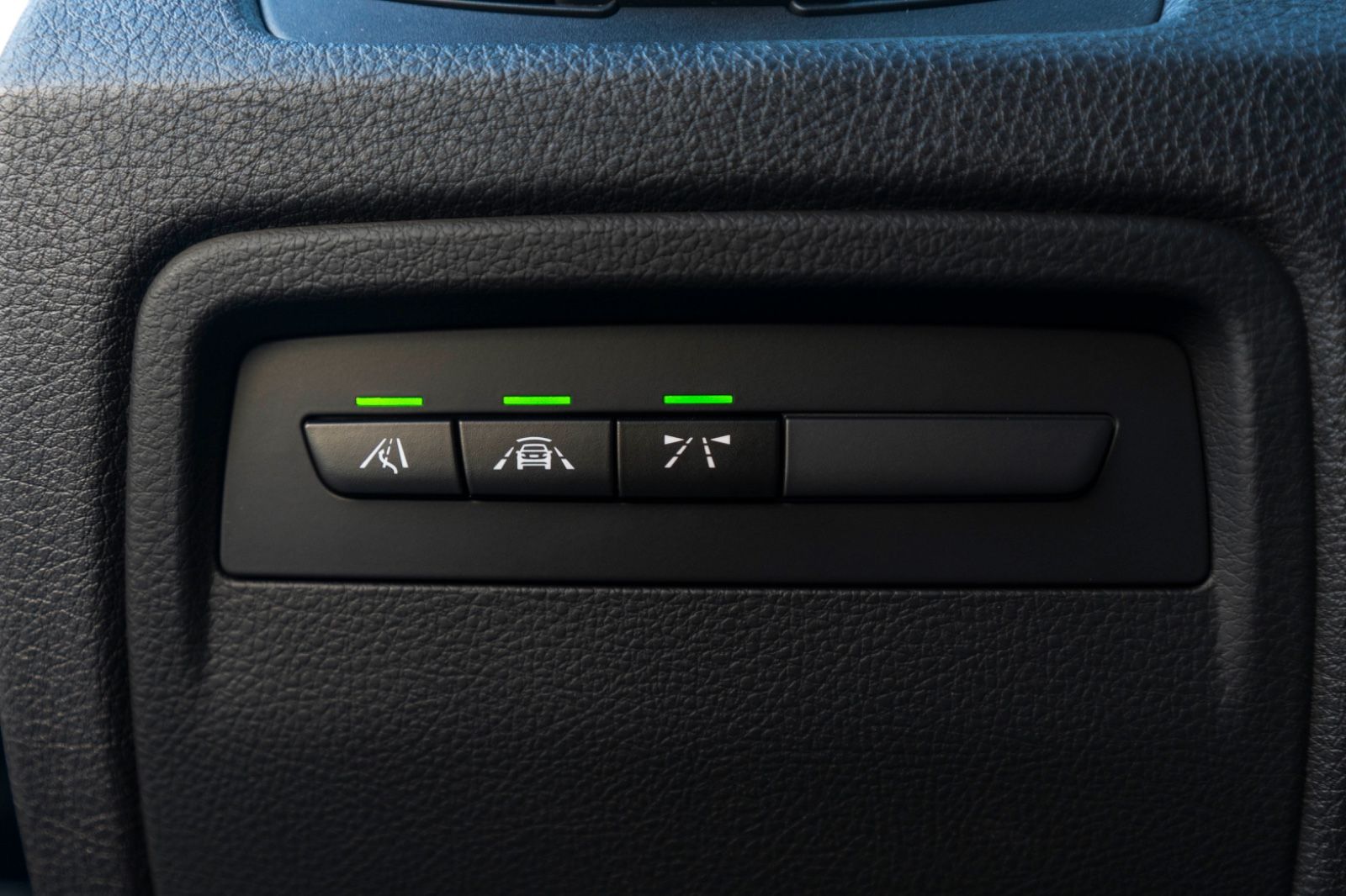 Fahrzeugabbildung BMW 440IX GC M-PERFORMANCE HUD H&K LED KAM CARPLAY