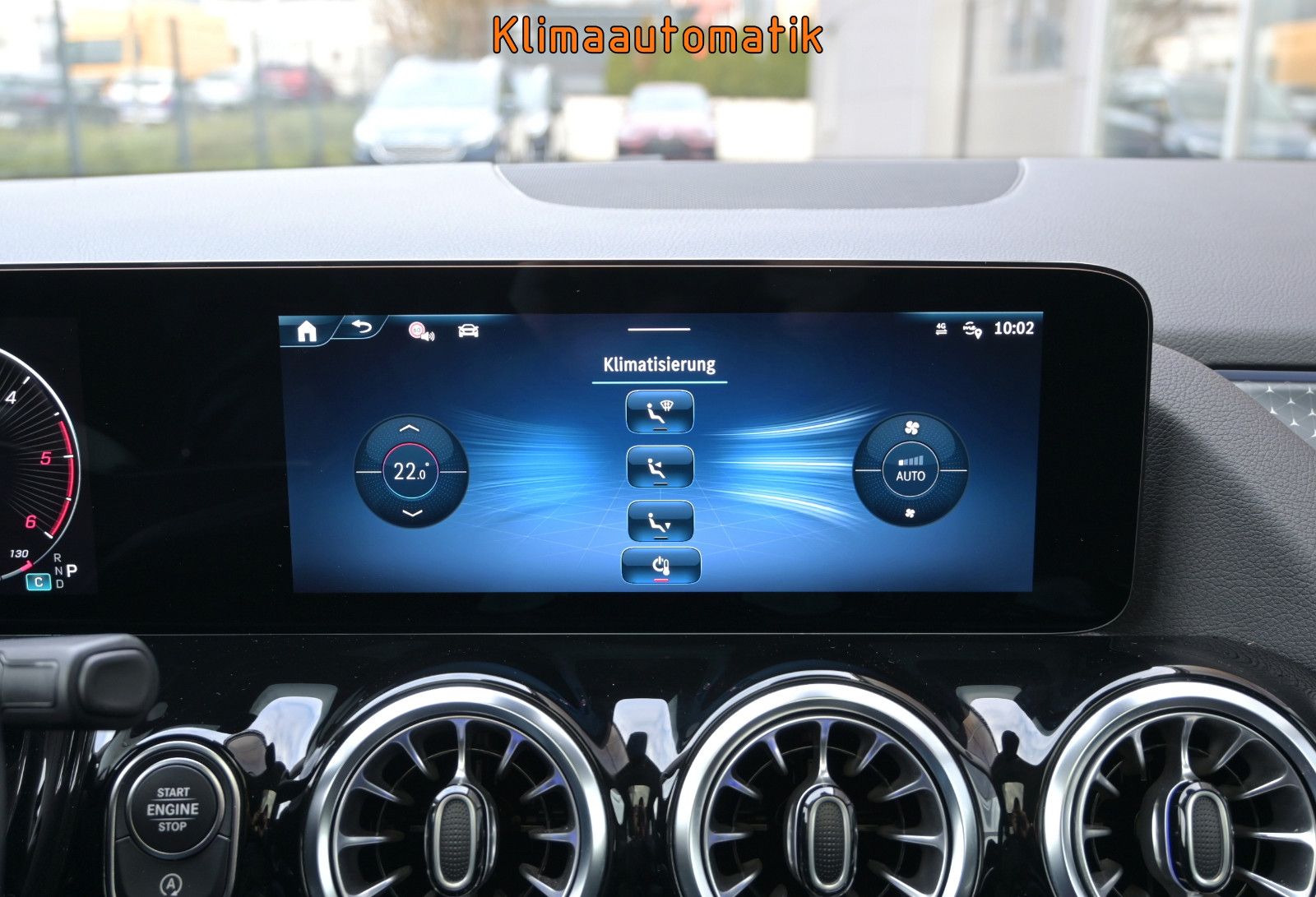Fahrzeugabbildung Mercedes-Benz GLA 180 d DCT Progressive °ACC°PANO°MEMO°KEYLESS