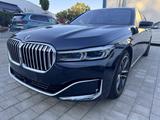 BMW 7 750 L d xDrive | MEGA VOLL | Modelljahr 2020  - blaue BMW 750