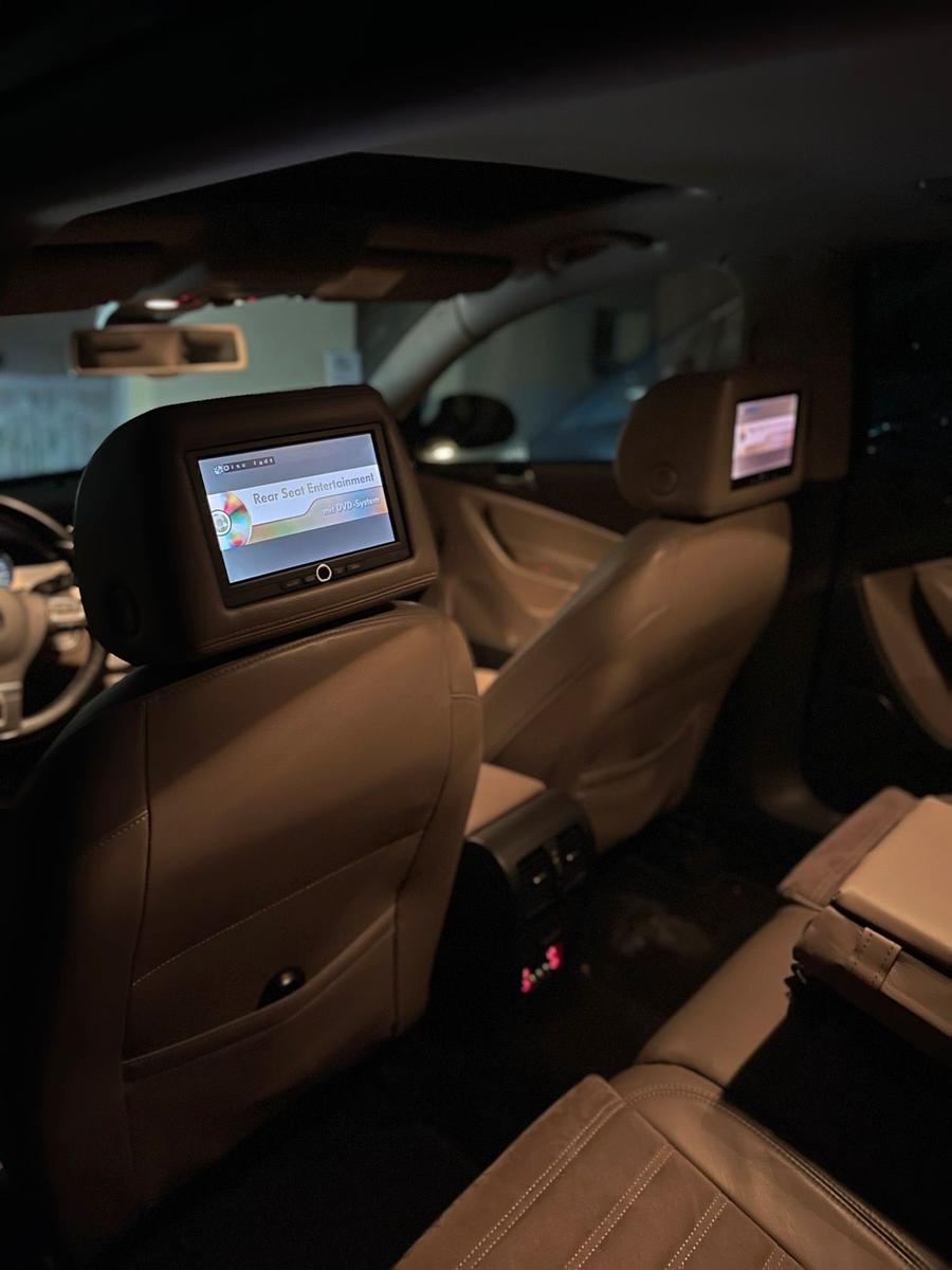 Volkswagen Passat 2010 — photo 15
