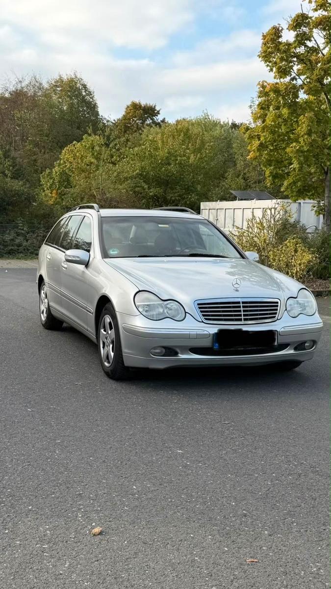 Mercedes-Benz C 220