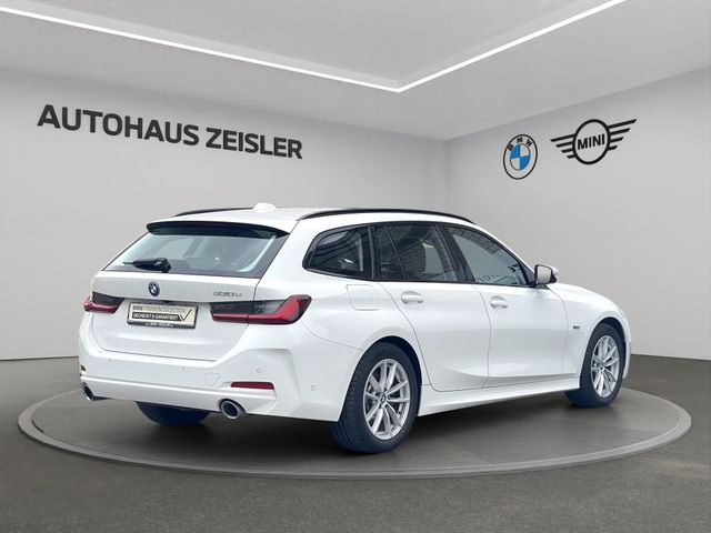 Foto Nummer 2: BMW 330e