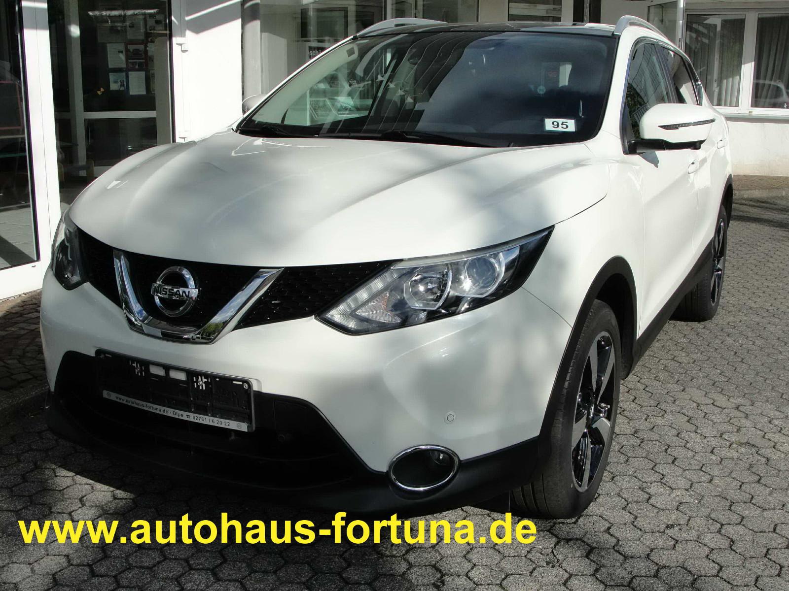 Nissan Qashqai 1.6 dCi N-Connecta Glasdach FS-Hz Euro-6