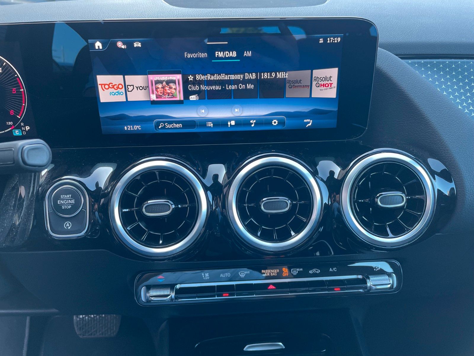 Fahrzeugabbildung Mercedes-Benz B 200 d Progressive R-Kamera+Carplay+El.Heckklap