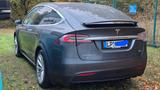 Tesla Model X 90D - - graue Tesla Model X