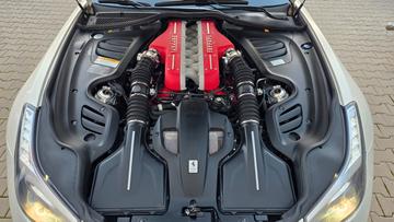 2016 Ferrari GTC4LUSSO 缩略图 13
