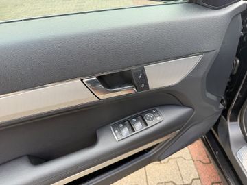 Mercedes E 200 - 6
