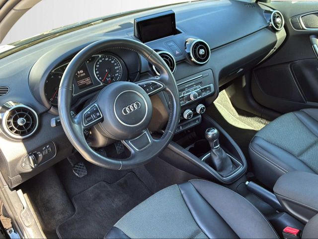 A1 1.0 TFSI ULTRA SPORT+XENON+SHZ+PDC