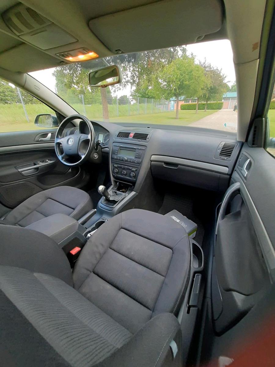 Skoda Octavia 2006 — photo 13