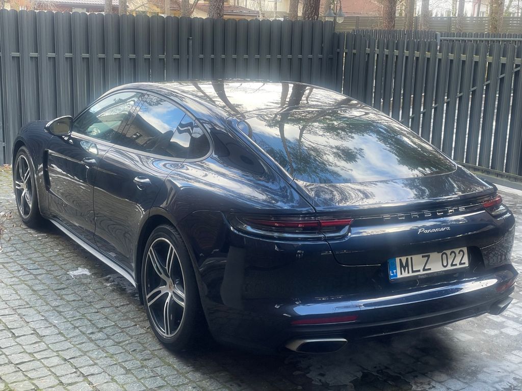 Porsche Panamera