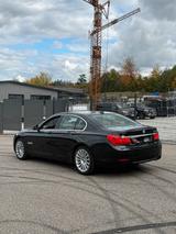 BMW 750i xDrive Head-Up Xenon Standhzg PDC... - BMW 750 aus 2010: 750i