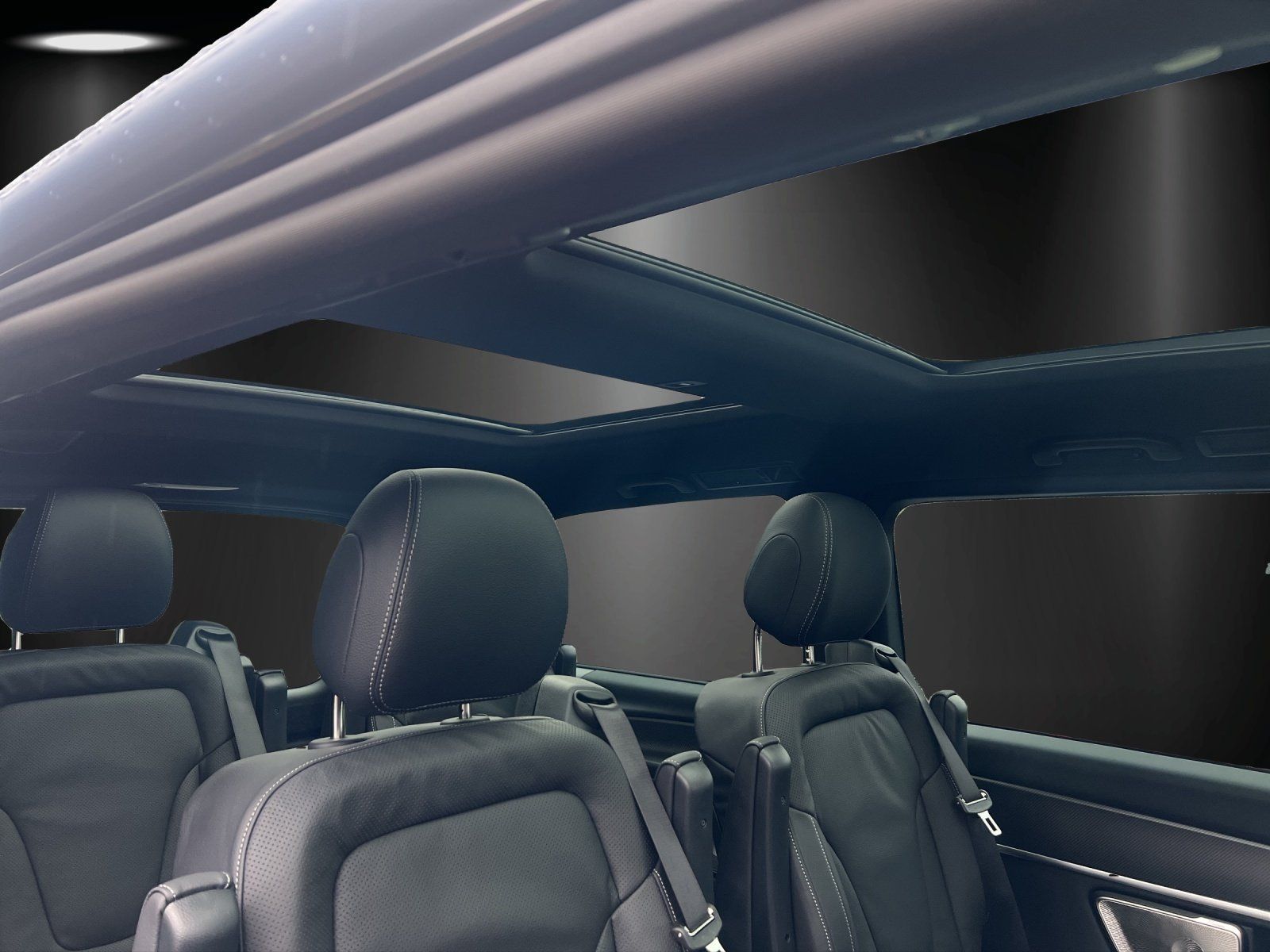 Fahrzeugabbildung Mercedes-Benz V 300 d 4MATIC PanoDach AMG-Paket BurmesterSound