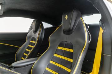 صورة 8 لـ 2022 Ferrari ROMA