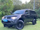 Mitsubishi L200 Inform Klima Einzelkabine 4WD *AHK *Kamera - Mitsubishi aus 2012: I