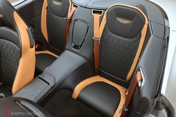 2024 Aston Martin DB12 缩略图 31