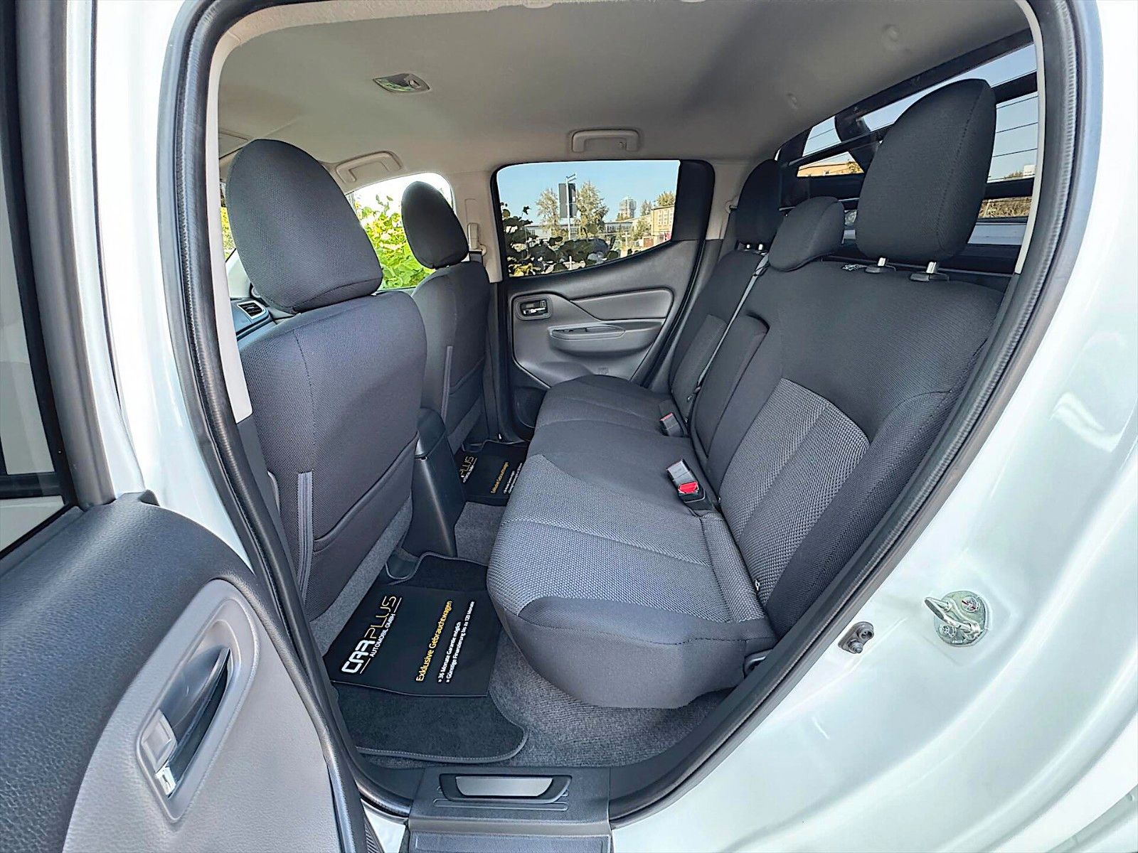 Fahrzeugabbildung Fiat Fullback 2.4 JTD Double Cab Offroad Cross DAB+
