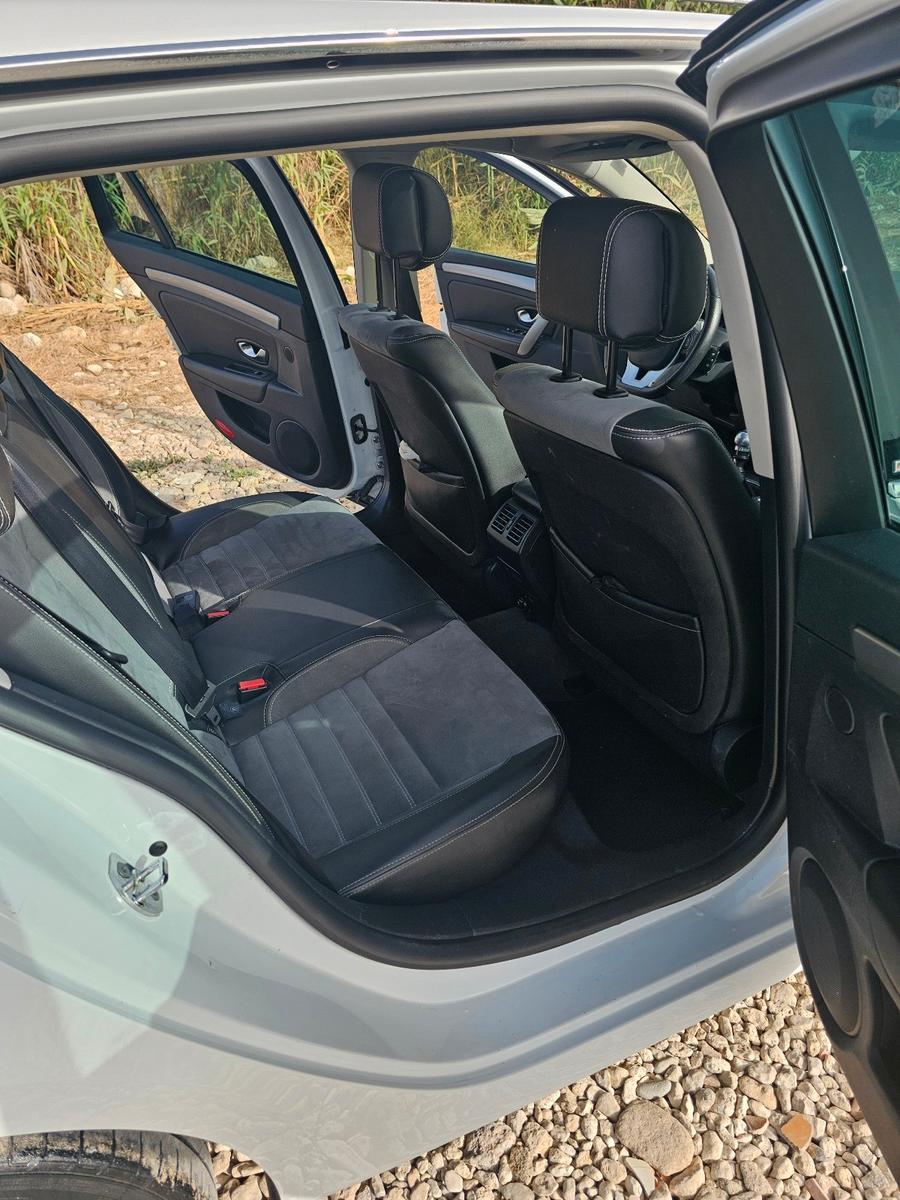 Renault Laguna 2015 — photo 12