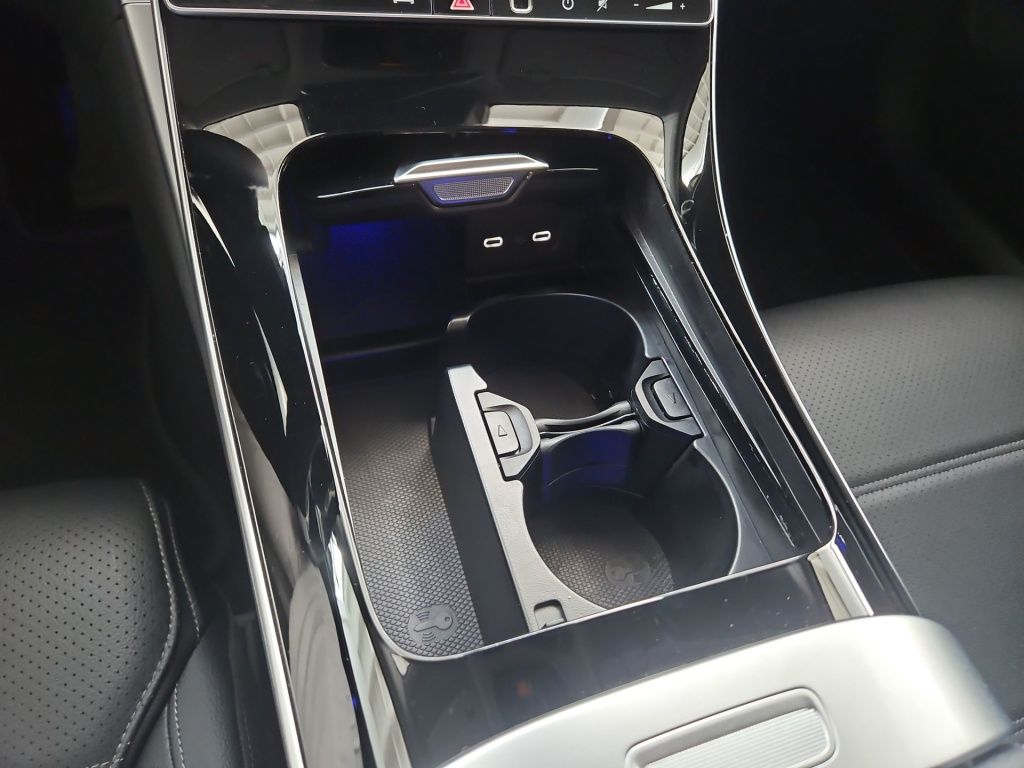 Fahrzeugabbildung Mercedes-Benz C 180 T Avantg. Distronic+ Sitzklima 360° Ambie.