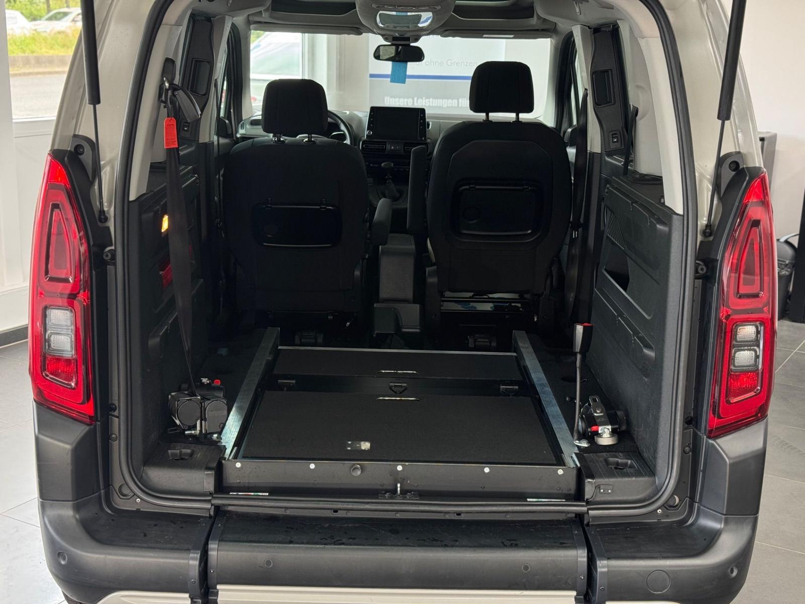 Citroën Berlingo 1.2 Shine M Behindertengerecht-Rampe