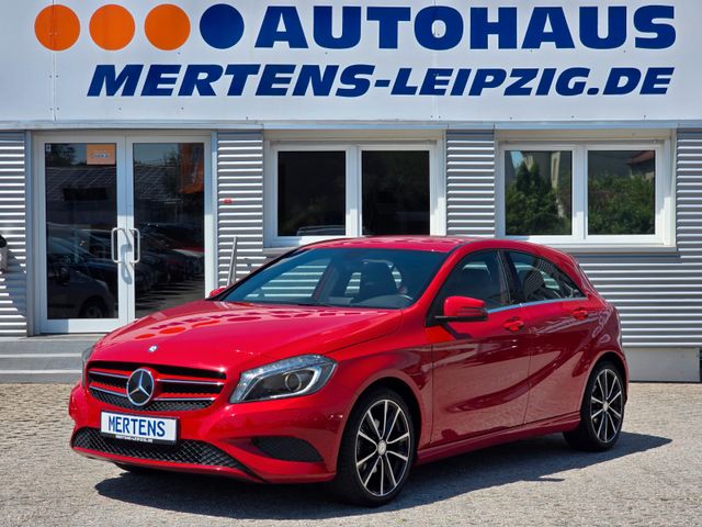 MERCEDES-BENZ A 180 2Style Xenon SHZ PDC Parkass. USB 1.Hand