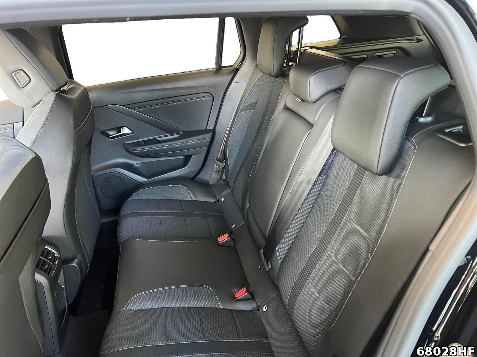 Fahrzeugabbildung Opel Astra L Sports Tourer, Ultimate