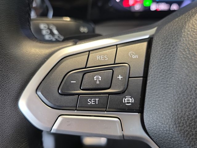 Golf VIII Active 2.0 TDI DSG*AHK*ACC*SHZ*