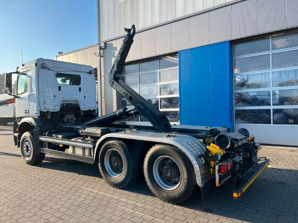 Fahrzeugabbildung Mercedes-Benz Arocs 3351 MEILLER RS 21.60 / Winterdienst 9t.VA