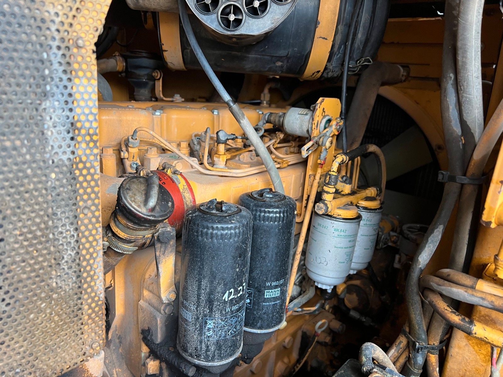 Fahrzeugabbildung Liebherr LR 622 Laderaupe / 9.594h / 1996