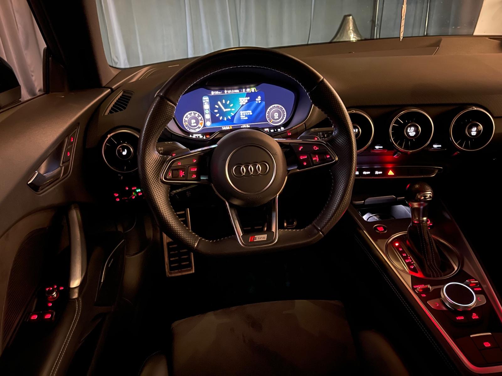 Audi TT Audi 8S 2.0 TFSI S line Competition | 313