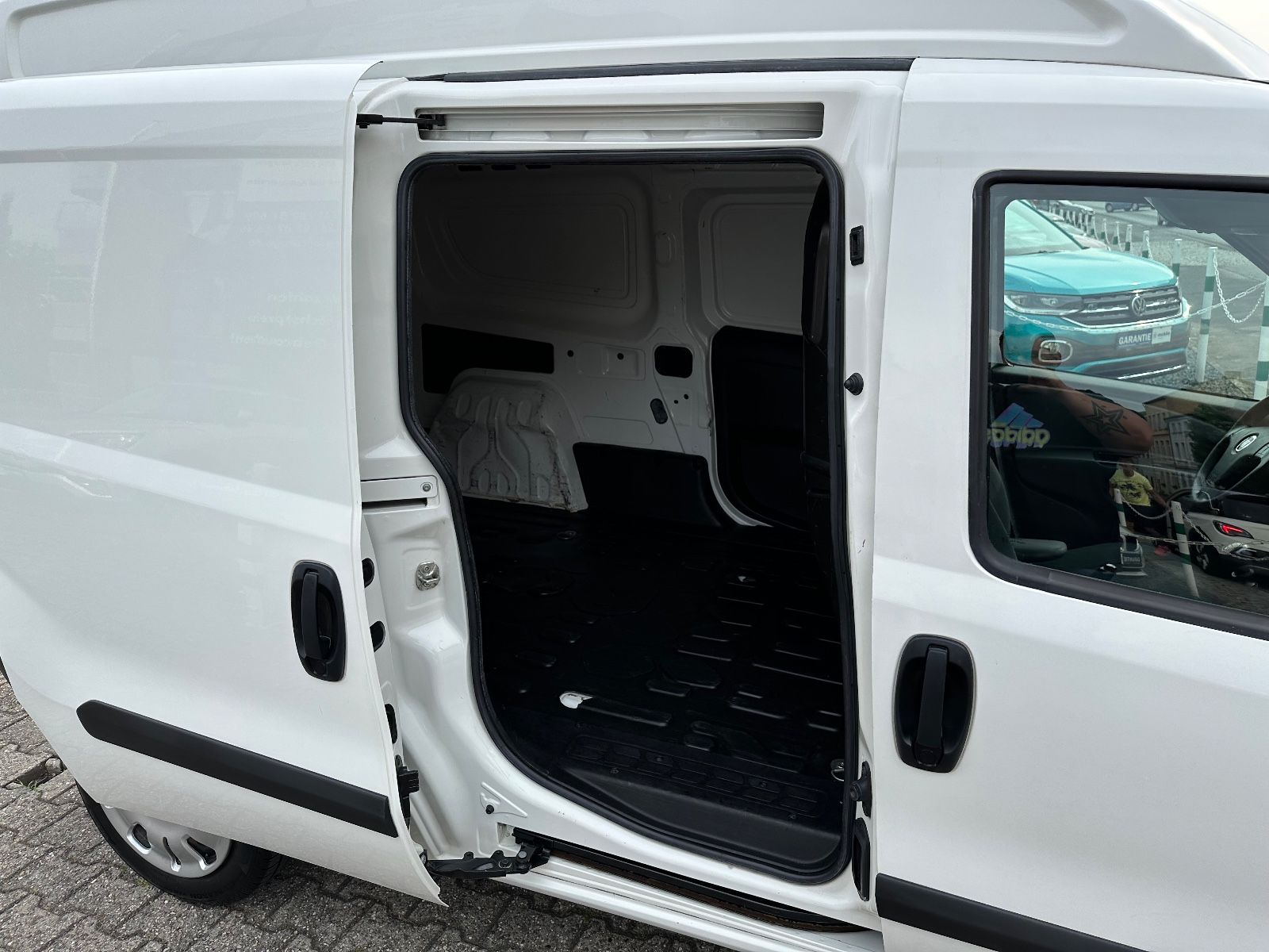 Fahrzeugabbildung Fiat Doblo SX Maxi Kasten Hochdach Klimaautomatik
