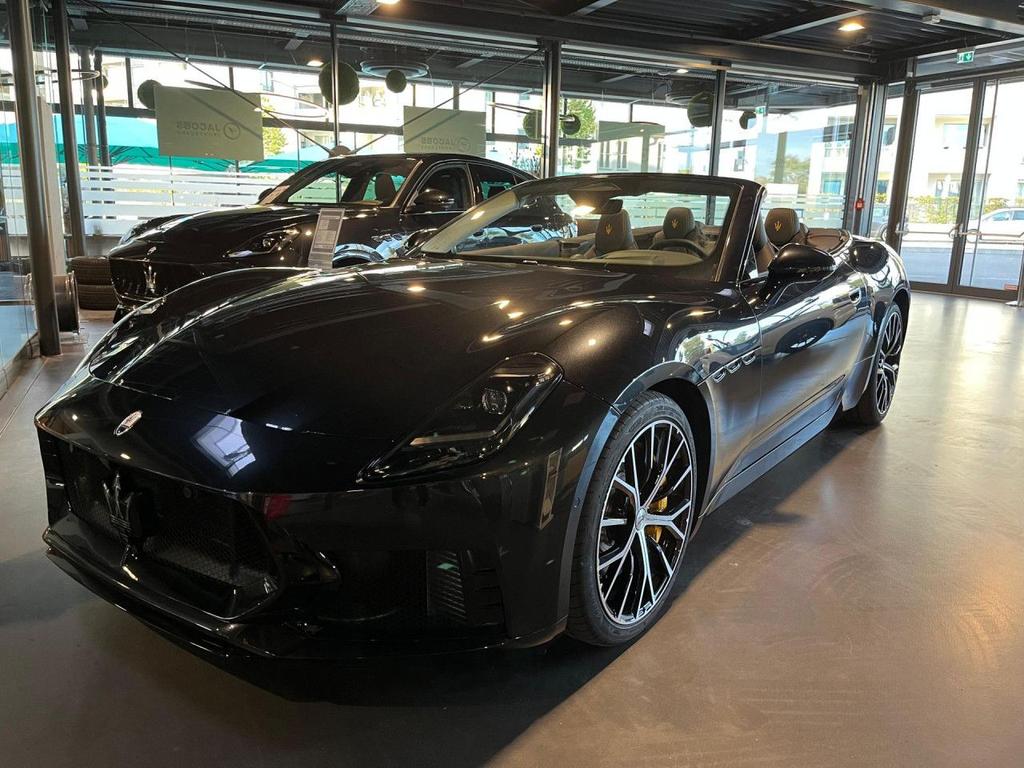 Maserati GranCabrio MY27+HUD+Komfort-Paket