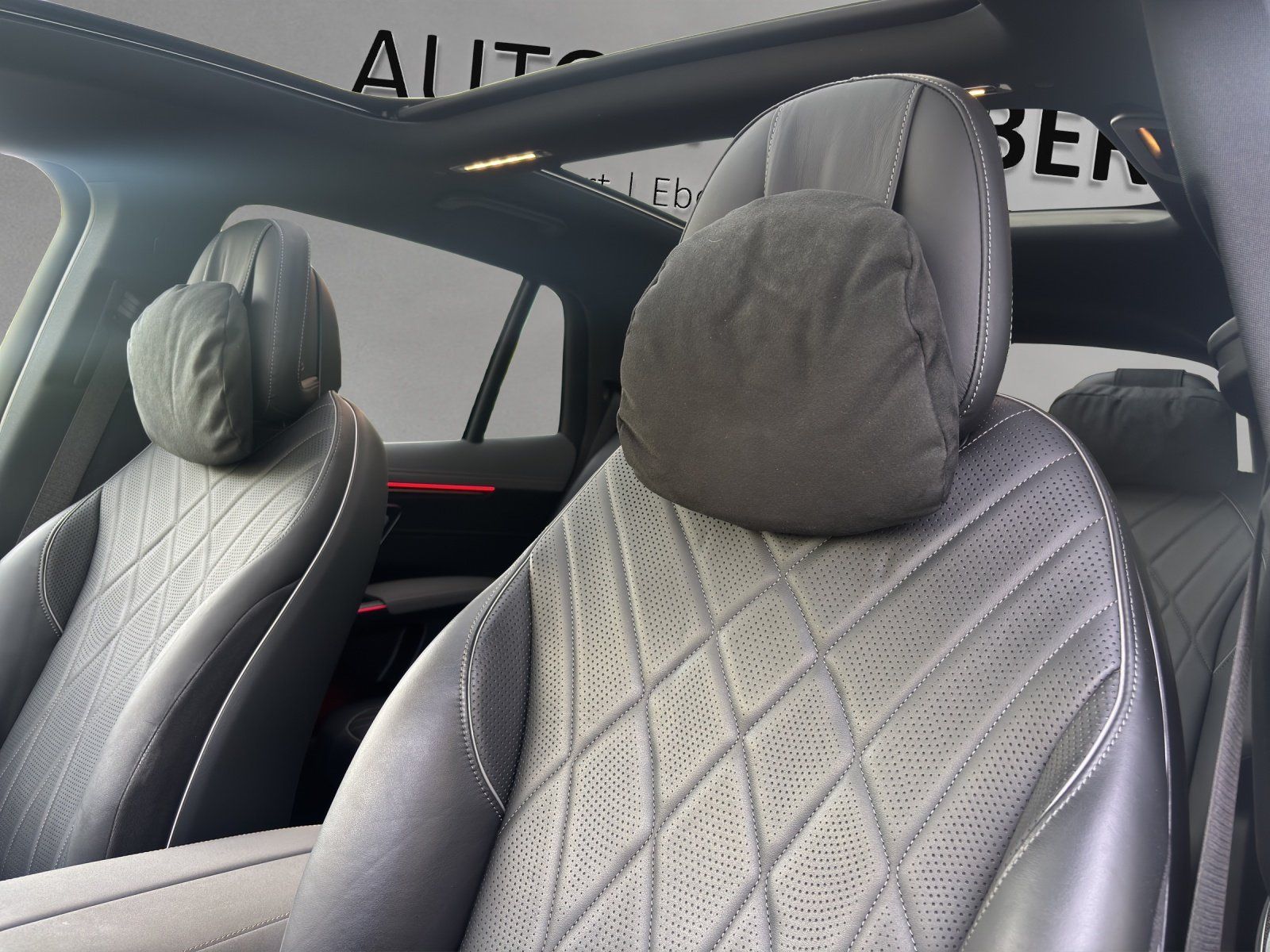 Fahrzeugabbildung Mercedes-Benz EQS 580 SUV AMG Prem+ Nappa Carbon Massage HYPER